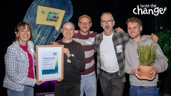 Übergabe der Förderurkunde für das Programm Taste the Change in Stuttgart